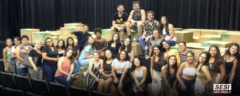 Teatro do SESI em Mogi recebe alunos de pedagogia