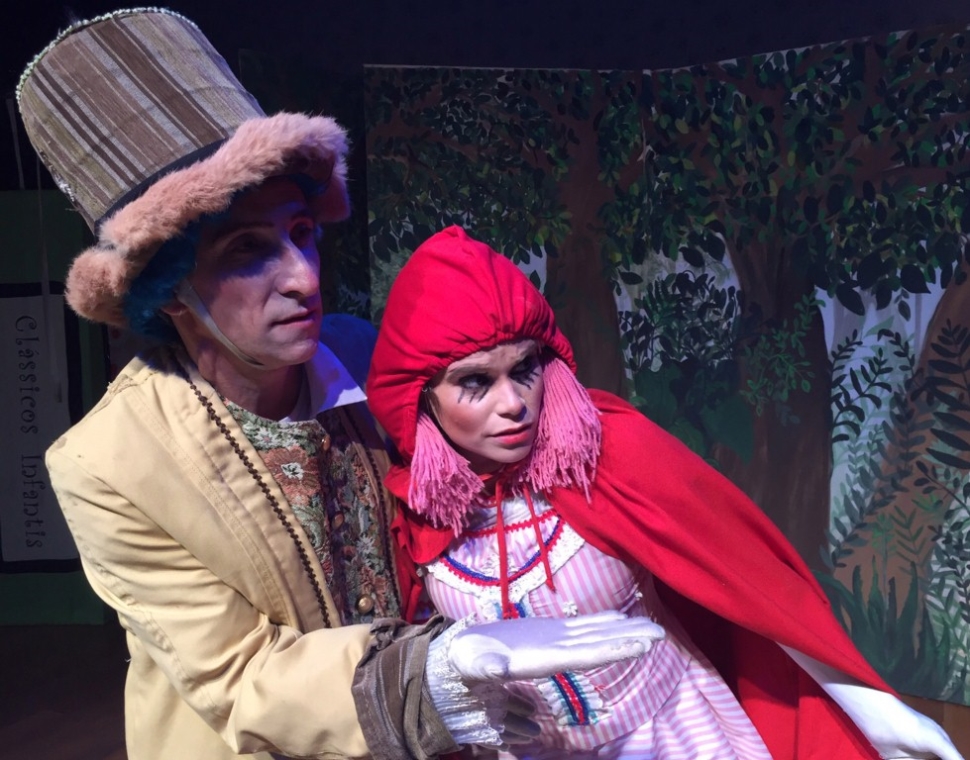 Chapeuzinho Vermelho e o Lobo