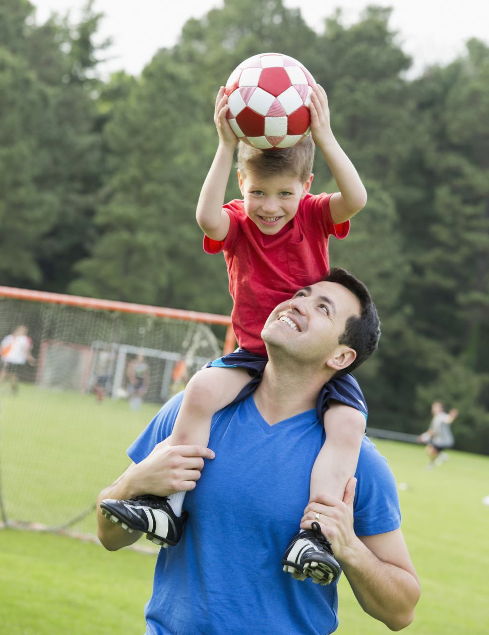 MANHÃ DE PAIS E FILHOS PROMOVE ATIVIDADES PARA ALUNOS E FAMILIARES DO PROGRAMA ATLETA DO FUTURO