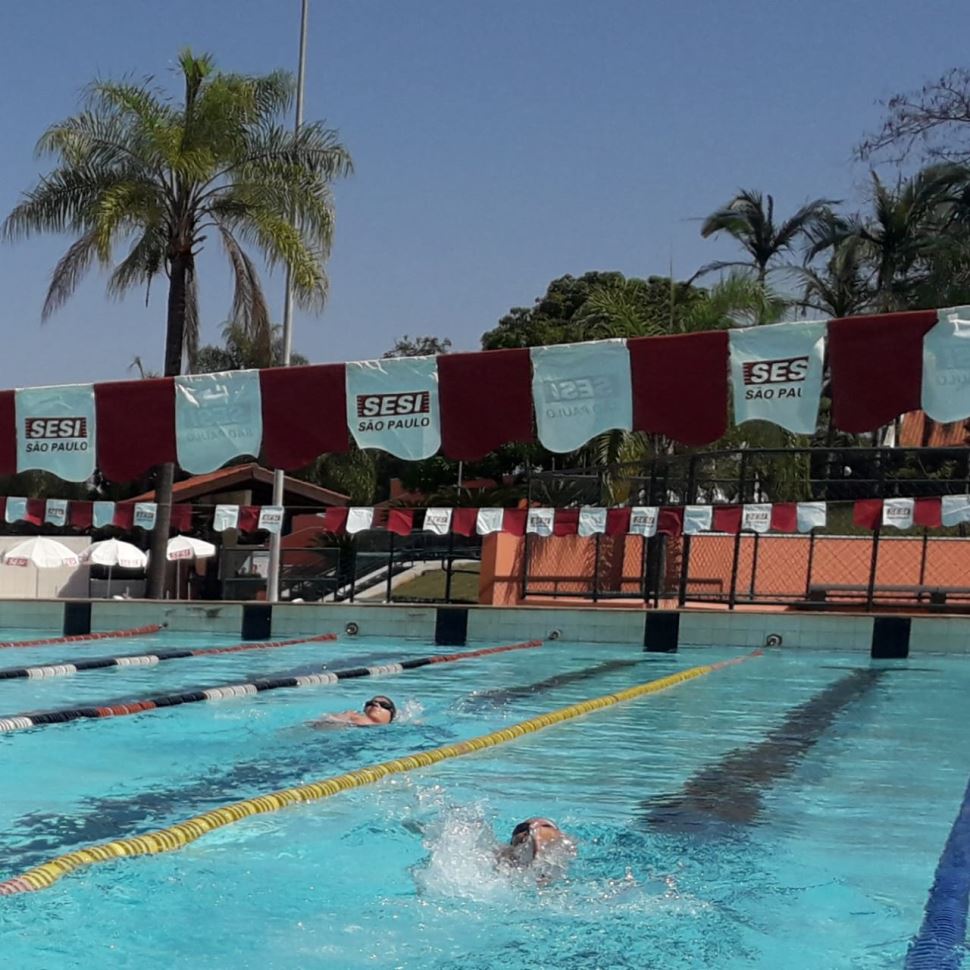 SESI AMERICANA REALIZA ATIVIDADE COM ATLETAS DA NATAÇÃO PARA PREPARAÇÃO DA 5ª ETAPA DA LIGA SESI