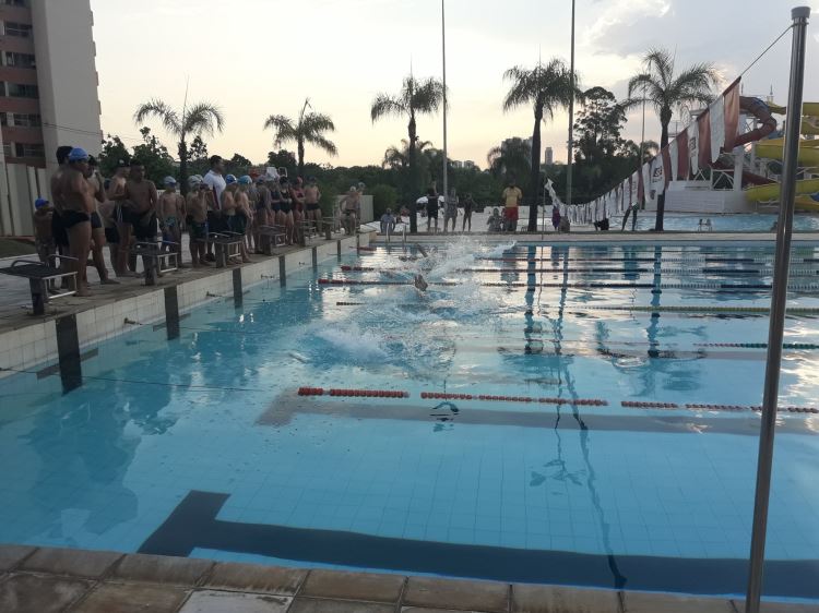 ATLETAS NATAÇÃO