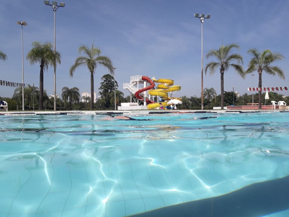 PISCINA AQUECIDA DO BALNEÁRIO É OPÇÃO PARA TEMPORADA DE OUTONO INVERNO