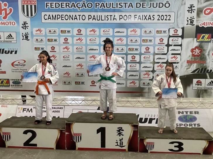 Atletas do Sesi conquistam ouro em campeonato de judô