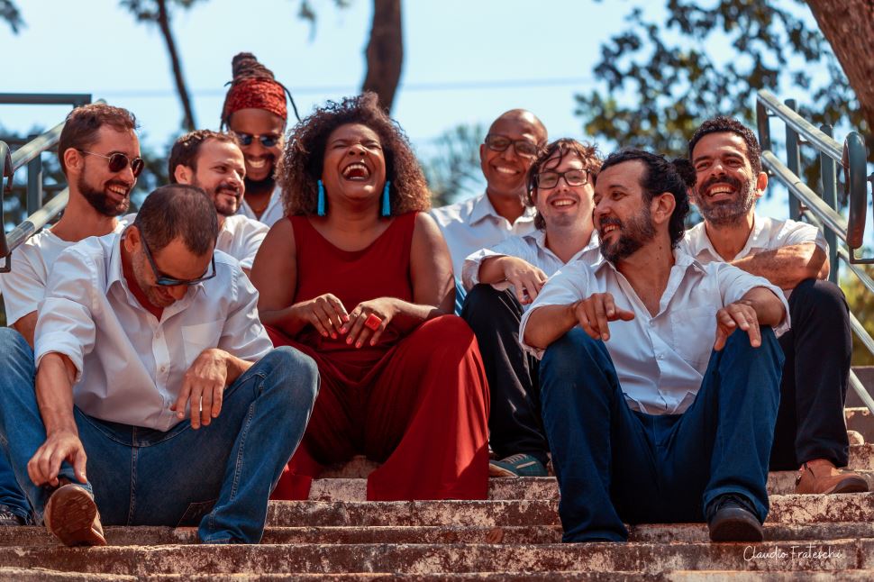 Nesta sexta, Fernanda Marx em Flor de Café 10 anos