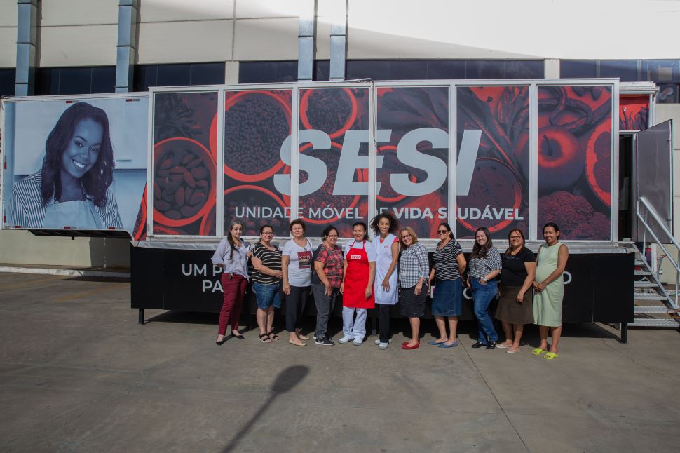 Cursos gratuitos de alimentação em Nova Odessa na Unidade Móvel de Vida Saudável