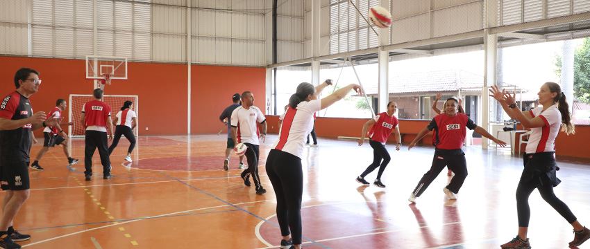 Encontro promove capacitação de professores com foco na introdução do rugby nas escolas