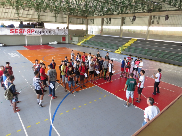 Turma reunida no Movimento é SESI