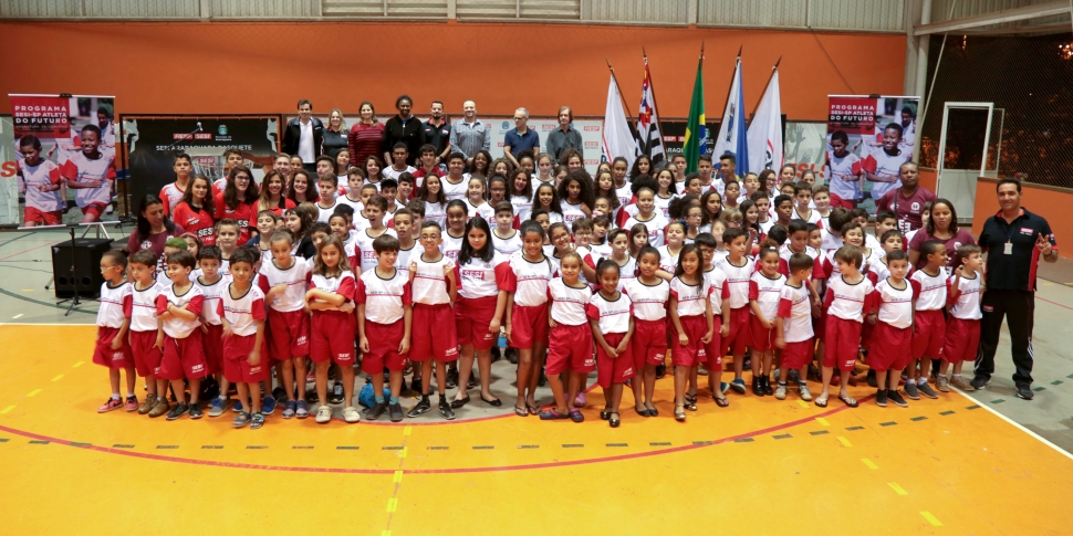 SESI Araraquara realiza a Entrega Solene do Uniformes do Programa SESI-SP Atleta do Futuro 2018