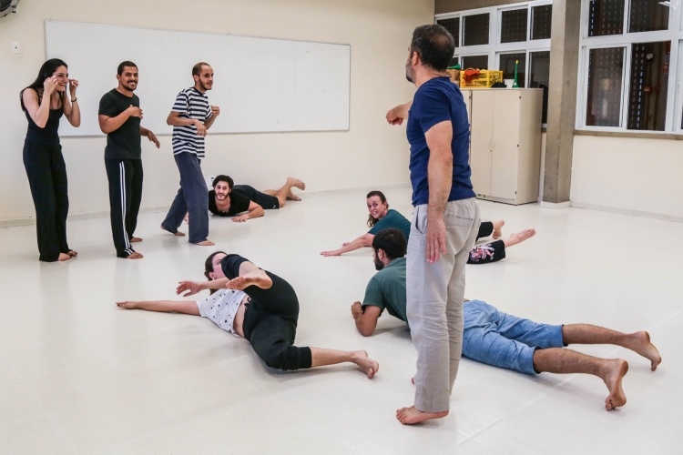 Oficina Teatro: uma caminhada coletiva - com Arman Saribekyan (Théâtre du Soleil/França)