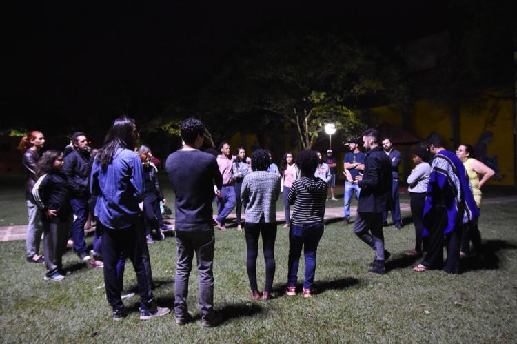 Oficina A cena teatral em espaços poéticos