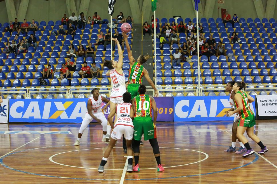 Em disputa acirrada, Sesi Araraquara cede à pressão e é vencido pelo Sampaio Basquete
