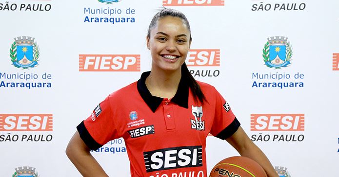 Carlinha Lucchini é a nova armadora do Sesi Araraquara Basquete