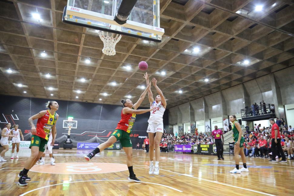 Sesi Araraquara vence Sampaio e garante primeira colocação isolada 
