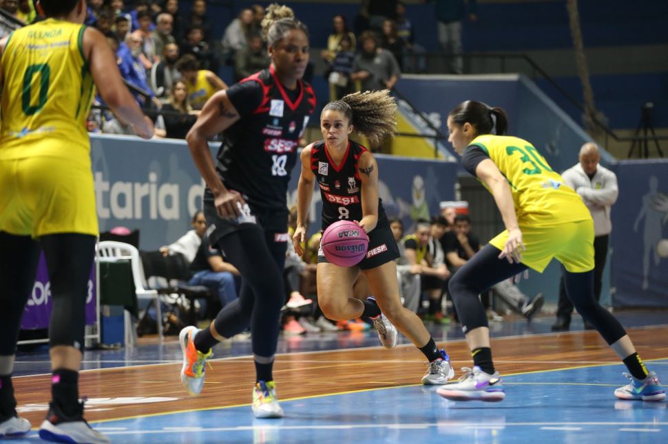    SESI Araraquara vence o AD Santo André no primeiro jogo da semifinal da LBF