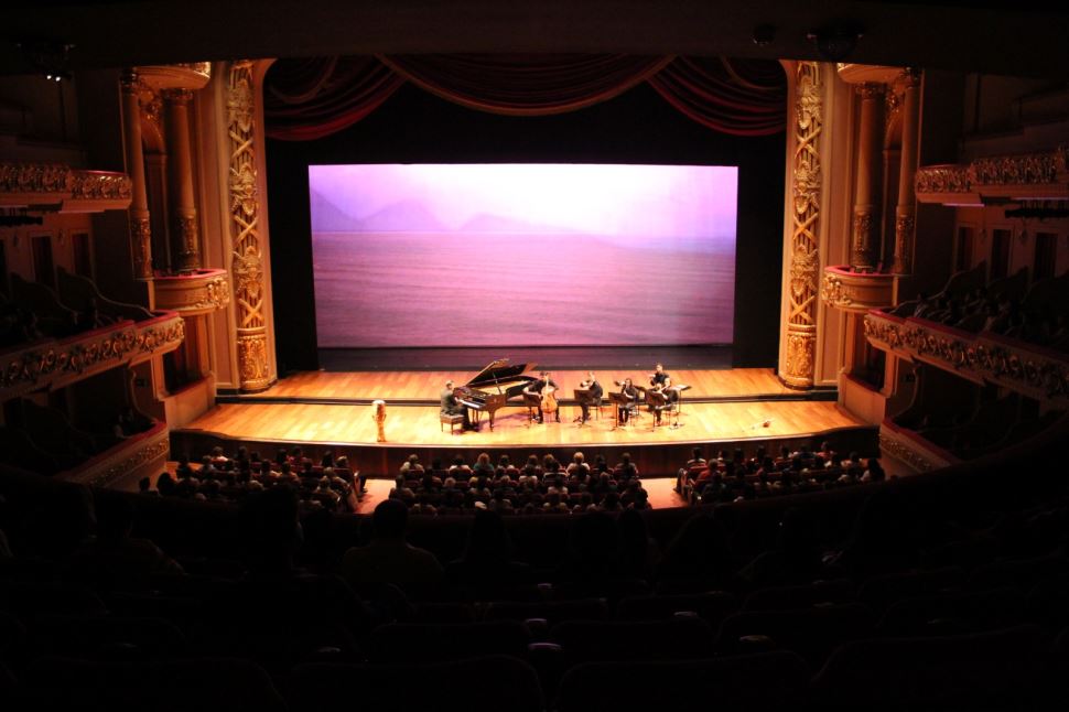 Marcelo Bratke e Camerata Brasil apresentam clássicos brasileiros