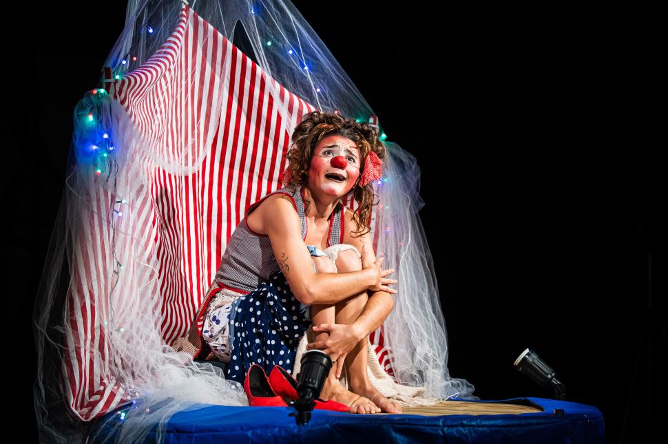 SESI Araraquara recebe peça que une dança e circo no dia 16 de março