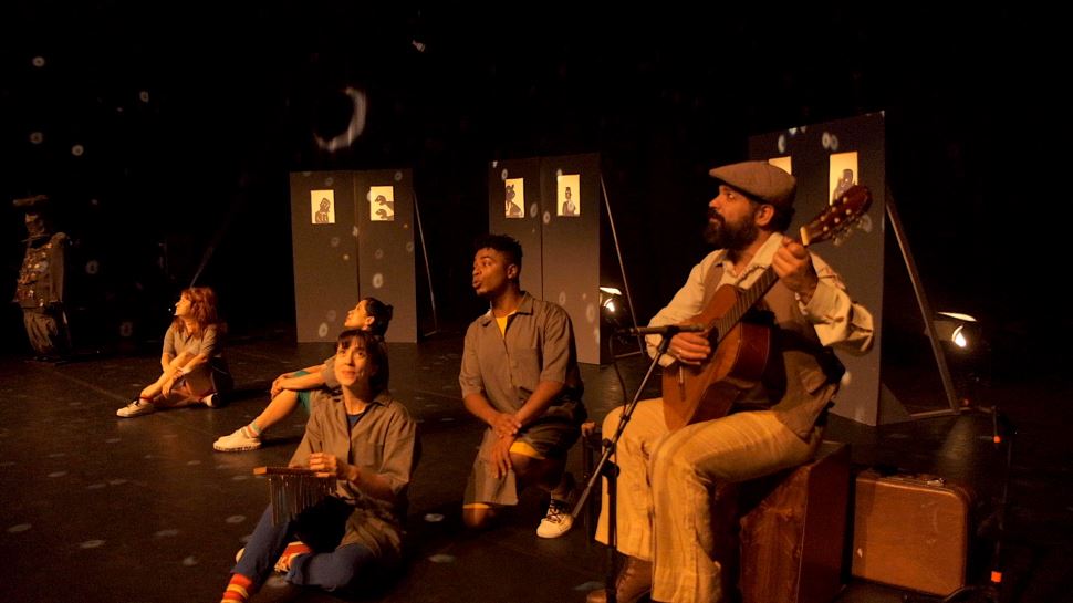 Grupo Prole encena "Era uma vez um tirano’" no dia 21 de maio