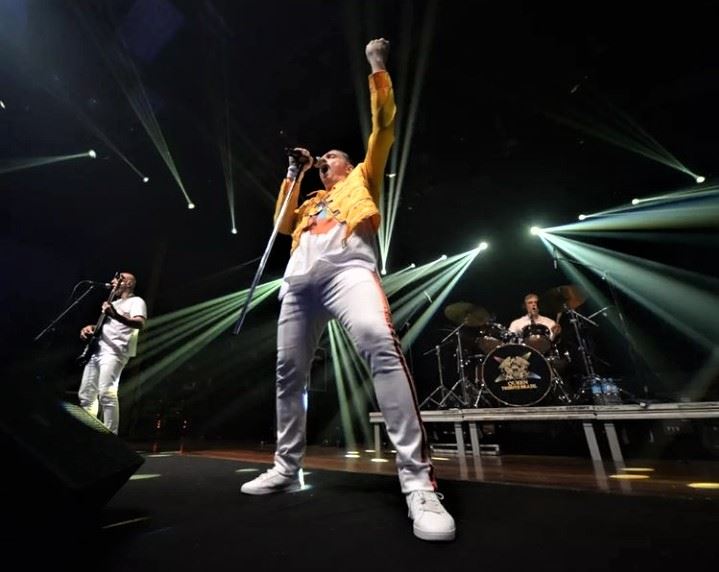 Queen Tribute Brazil se apresenta no Sesi Araras