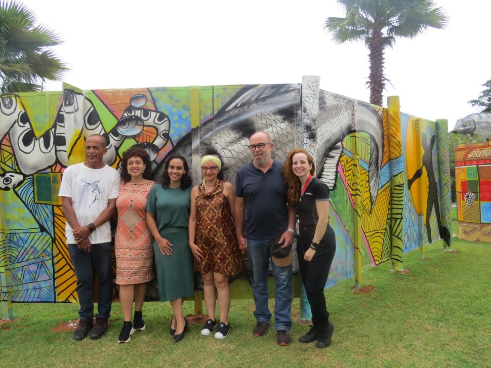 Escola Sesi Pirassununga recebe instalação artística símbolo socioambiental da cidade