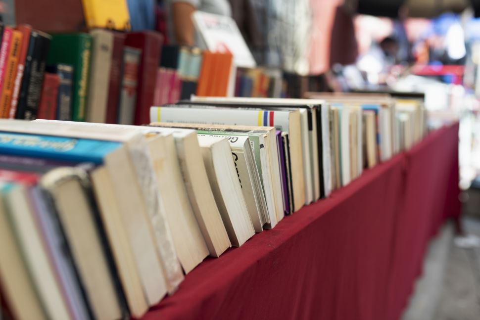 Feira de Troca de Livros no CAT Sesi Araras 