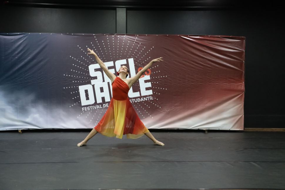 Estudantes participam da etapa regional do Sesi Dance e Fest Voz 