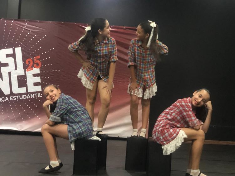 dance1