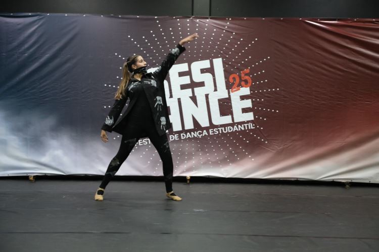 dance3