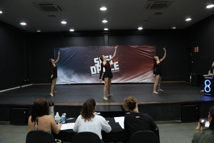 dance3
