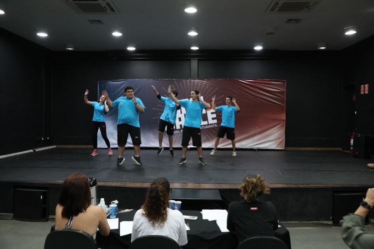 dance3