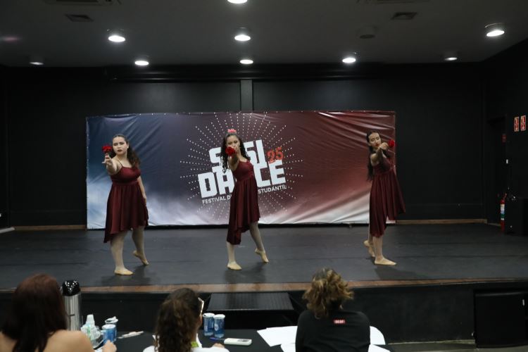 dance3
