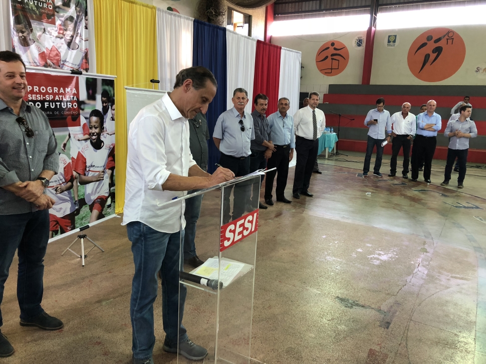 Skaf assina convênios do Programa Atleta do Futuro para mais 1.800 estudantes