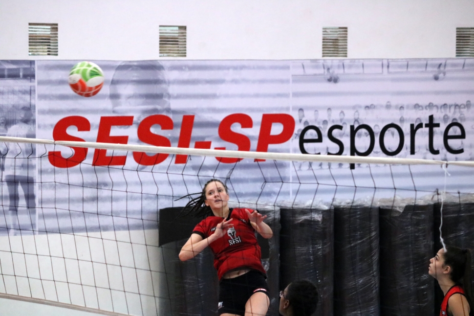 Com entrada gratuita, equipe sub-19 do SESI Vôlei Bauru estreia em casa no Paulista