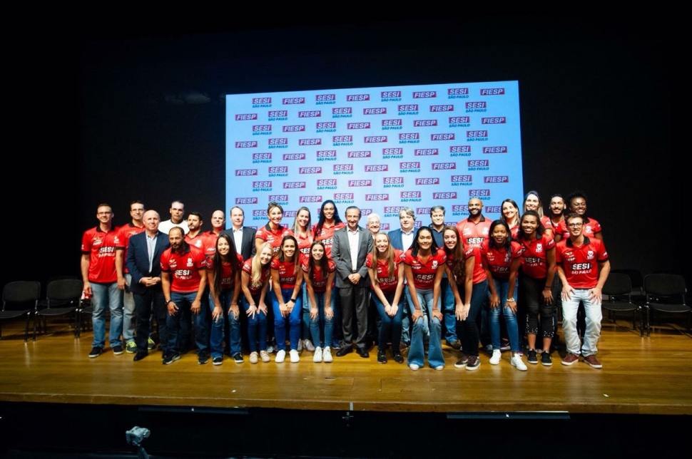 Skaf apresenta equipe do Sesi Vôlei Bauru