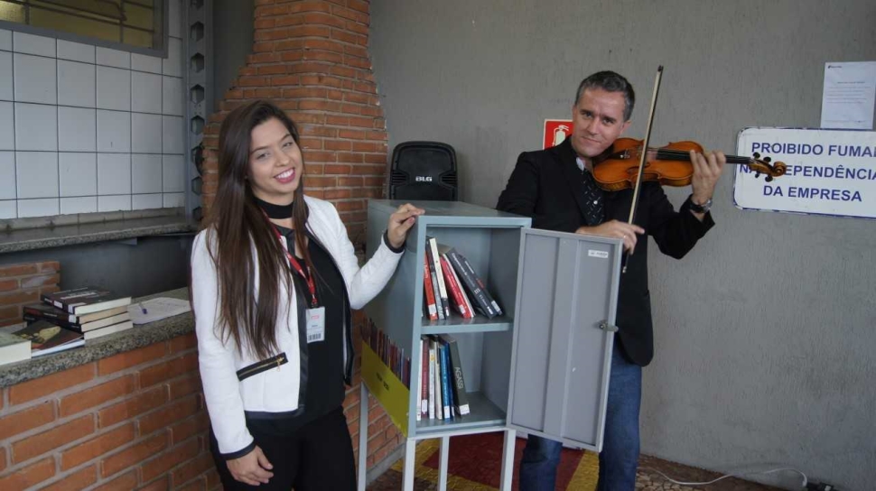 SESI Bauru faz mediação cultural para funcionários da Sindustrial