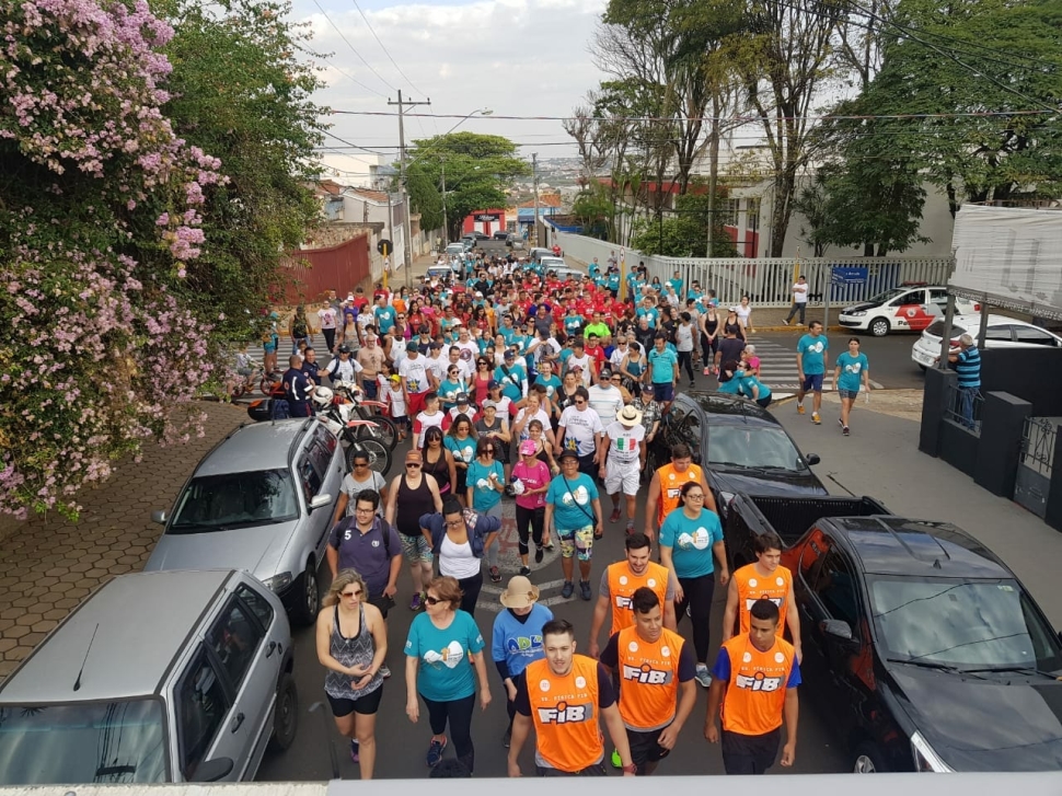 Cerca de 500 pessoas participaram da 1ª Caminhada SESI-SP pela Qualidade de Vida