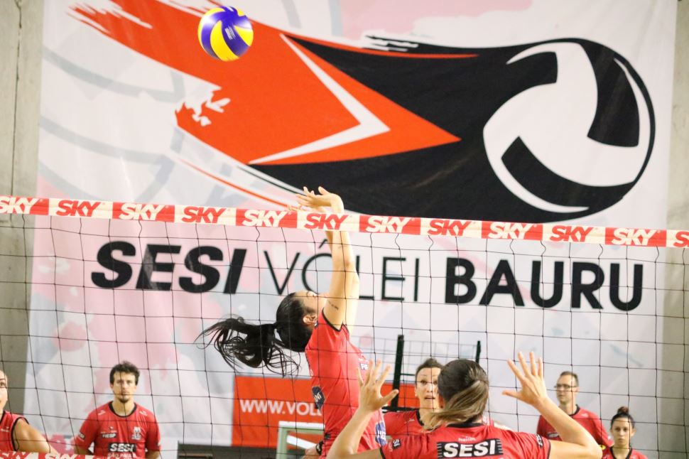 SESI Vôlei Bauru encara Sesc RJ de olho em reabilitação na Superliga