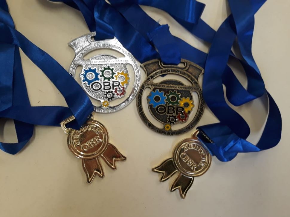Escola SESI de Agudos recebe medalhas em Olimpíada de Robótica 