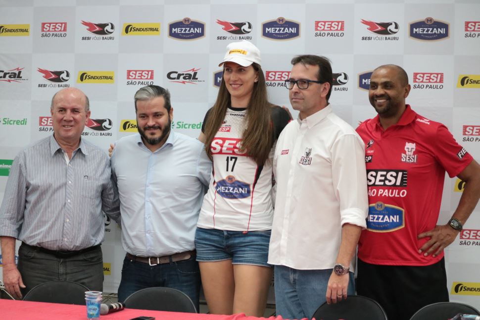 Polina Rahimova reforça o SESI Vôlei Bauru