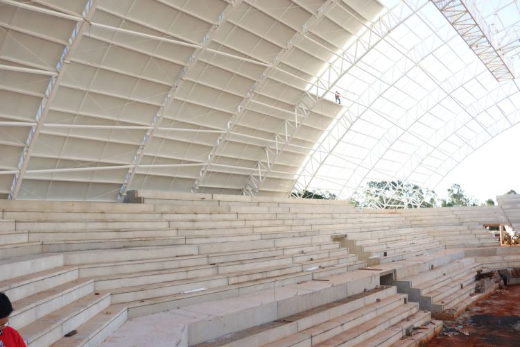 visita empresários novos ginásio