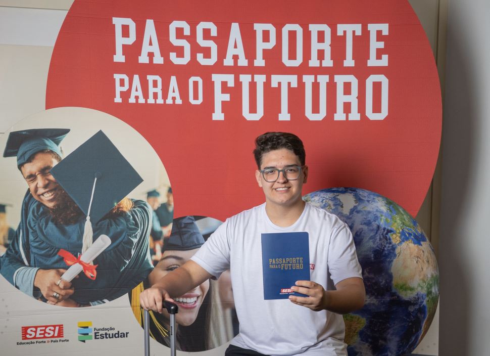 Aluno do Sesi Agudos é contemplado em programa para estudar no exterior