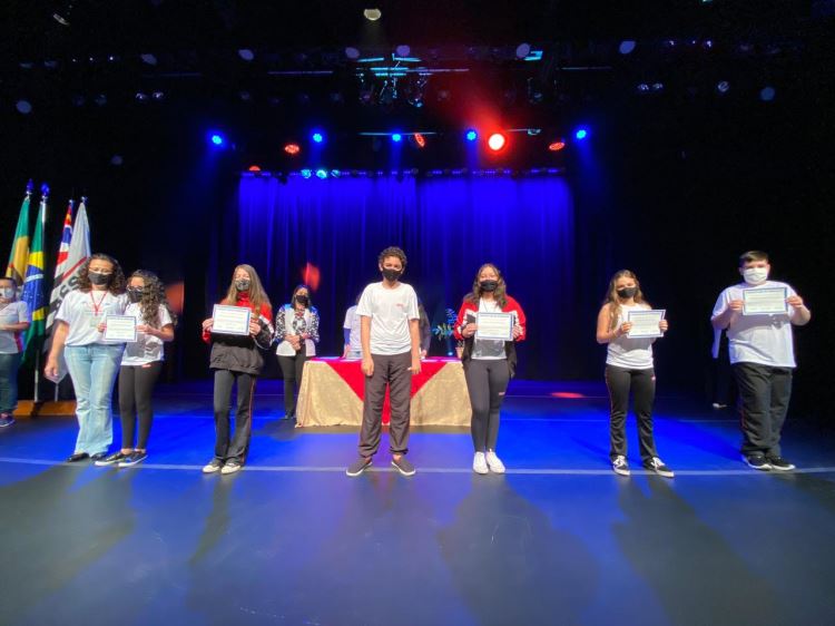 evento 8 de julho homenagem alunos sesi birigui