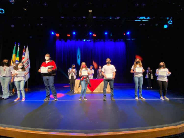 evento 8 de julho homenagem alunos sesi birigui