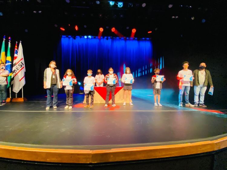 evento 8 de julho homenagem alunos sesi birigui