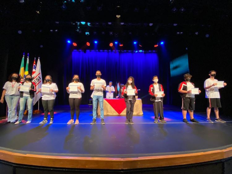 evento 8 de julho homenagem alunos sesi birigui