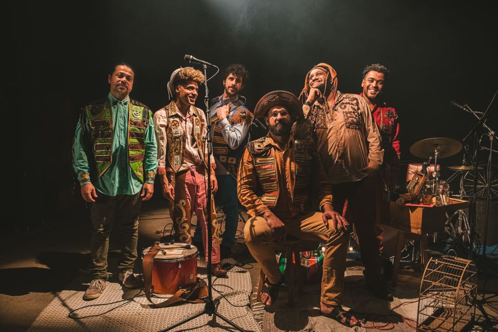 Beatles Cordel e João Liossi se apresentam no SESI Birigui