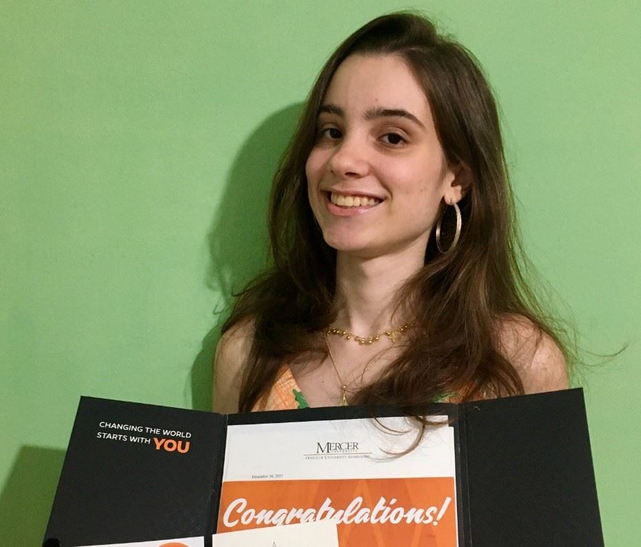 Ex-aluna do Sesi-SP ganha bolsa de estudos para estudar na escola de Engenharia de Mercer, na Georgia, EUA