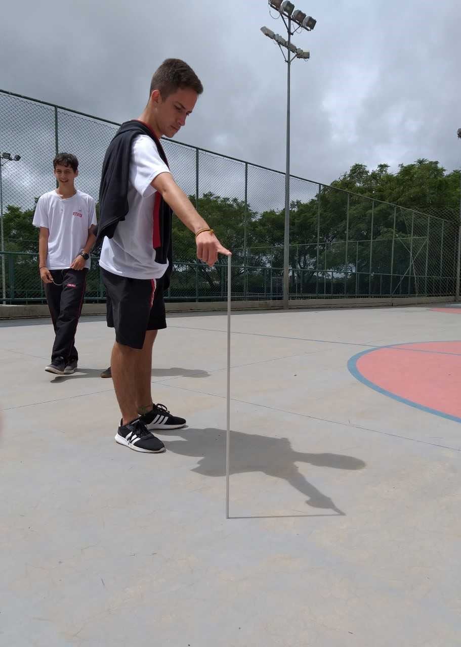 Alunos do Ensino médio do SESI Botucatu participam do Projeto Erastósthenes - medida da circunferência da terra