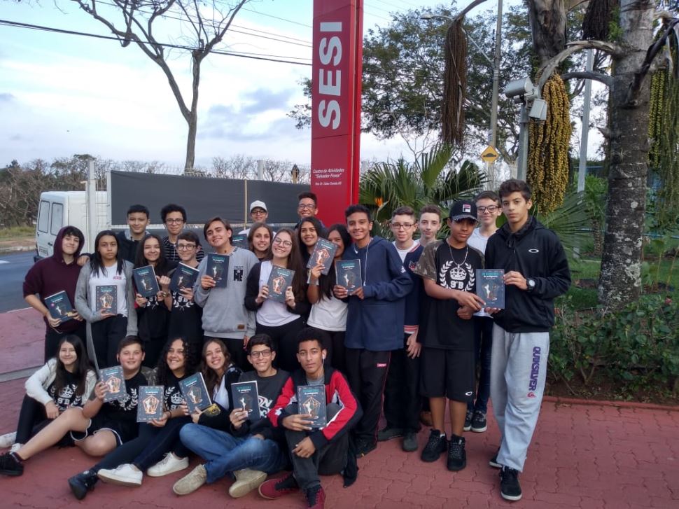 No SESI Botucatu, palavra gera palavra, livro gera conto e leitores transformam-se em autores