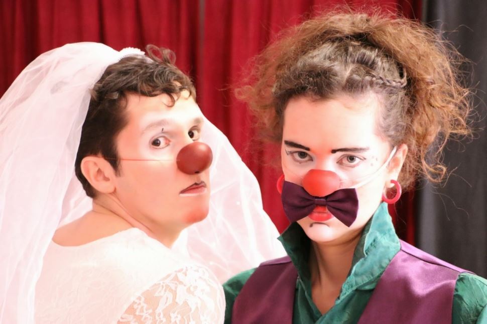 SESI Botucatu promove Sábado Literário com feira de troca de livros e teatro