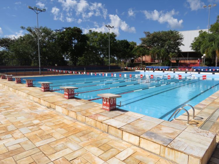 piscina semiolímpica botucatu 2